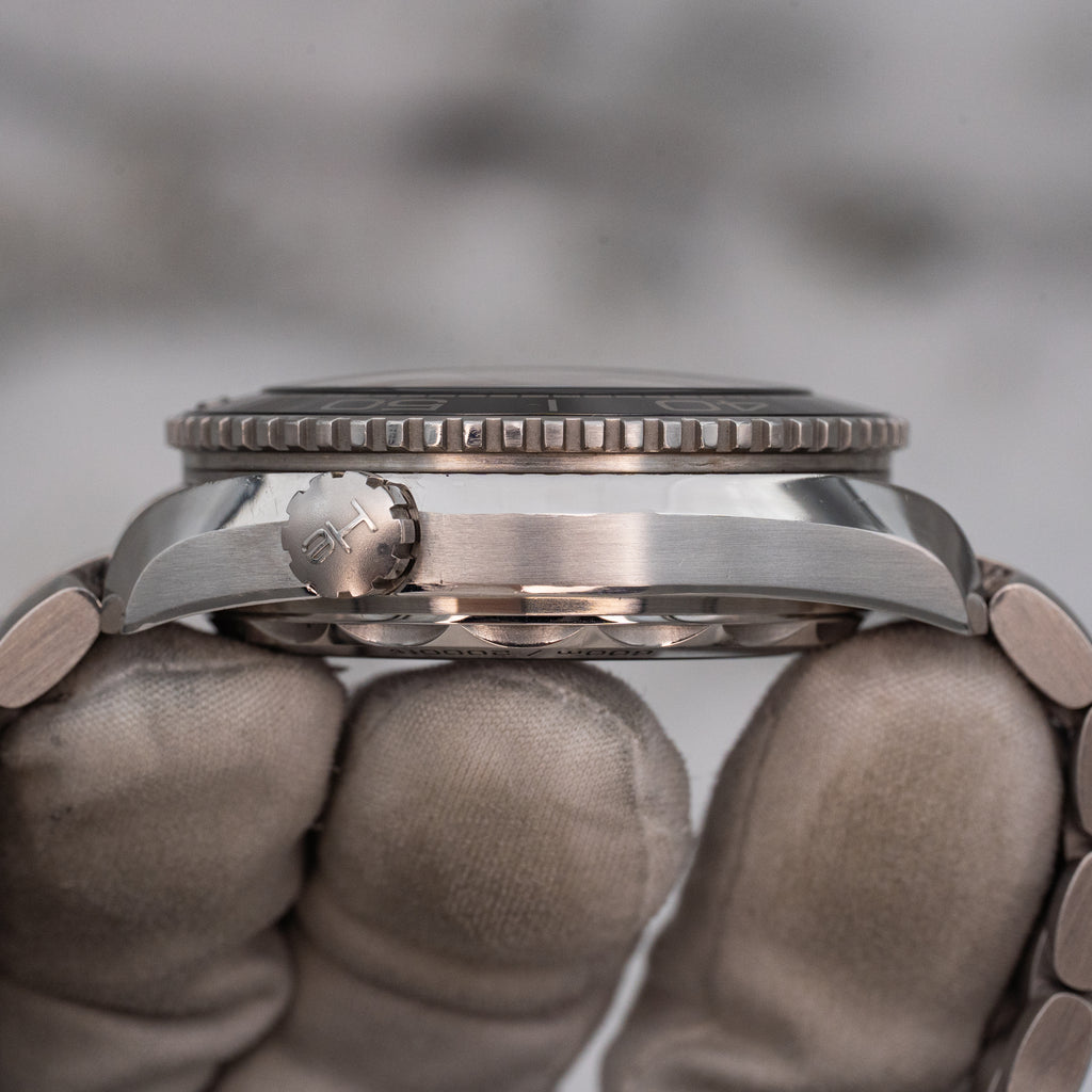 Omega Seamaster Planet Ocean 215.30.44.21.01.001 Black Dial B+P