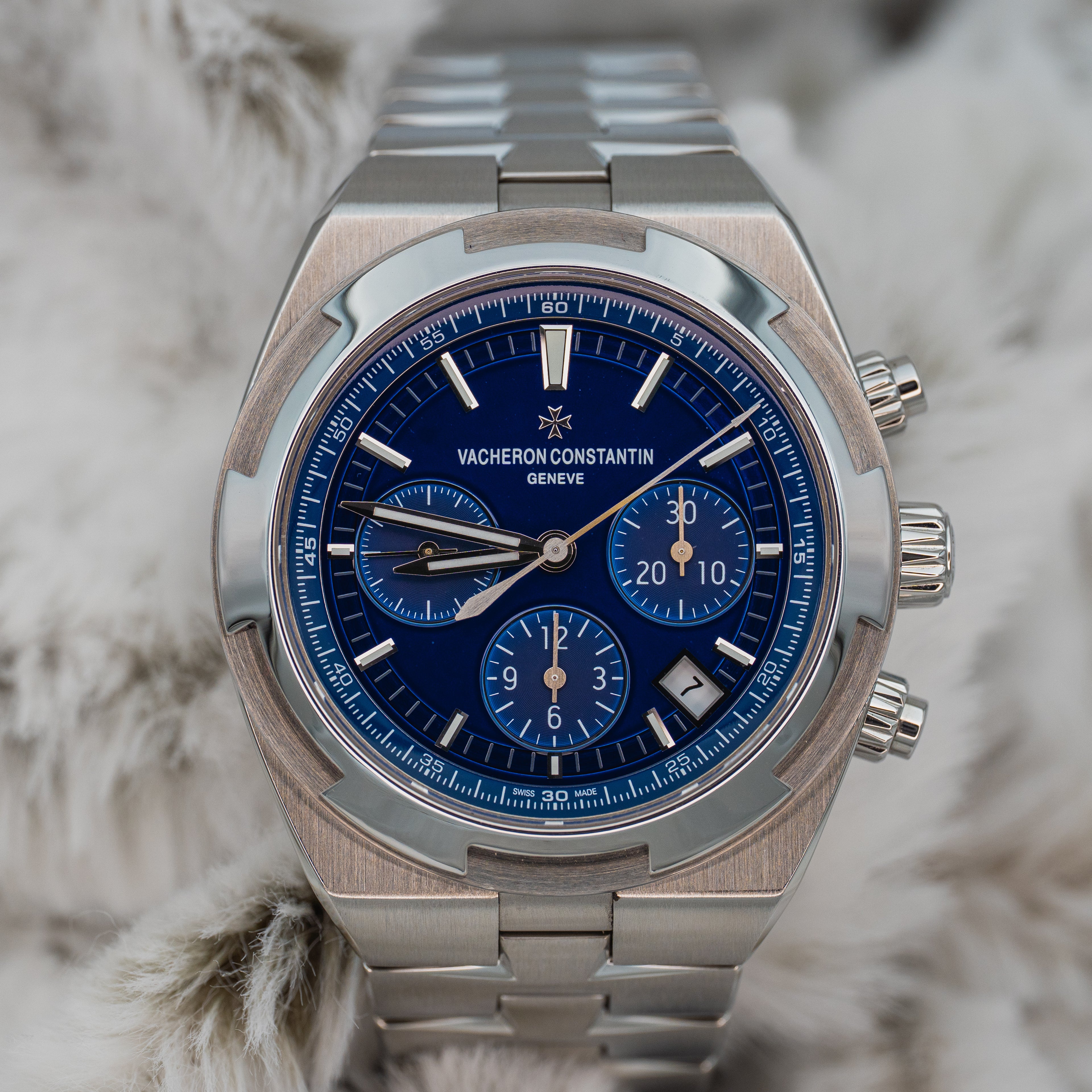 2018 Vacheron Constantin 5500V Chronograph Blue Dial Stainless Steel Full Set