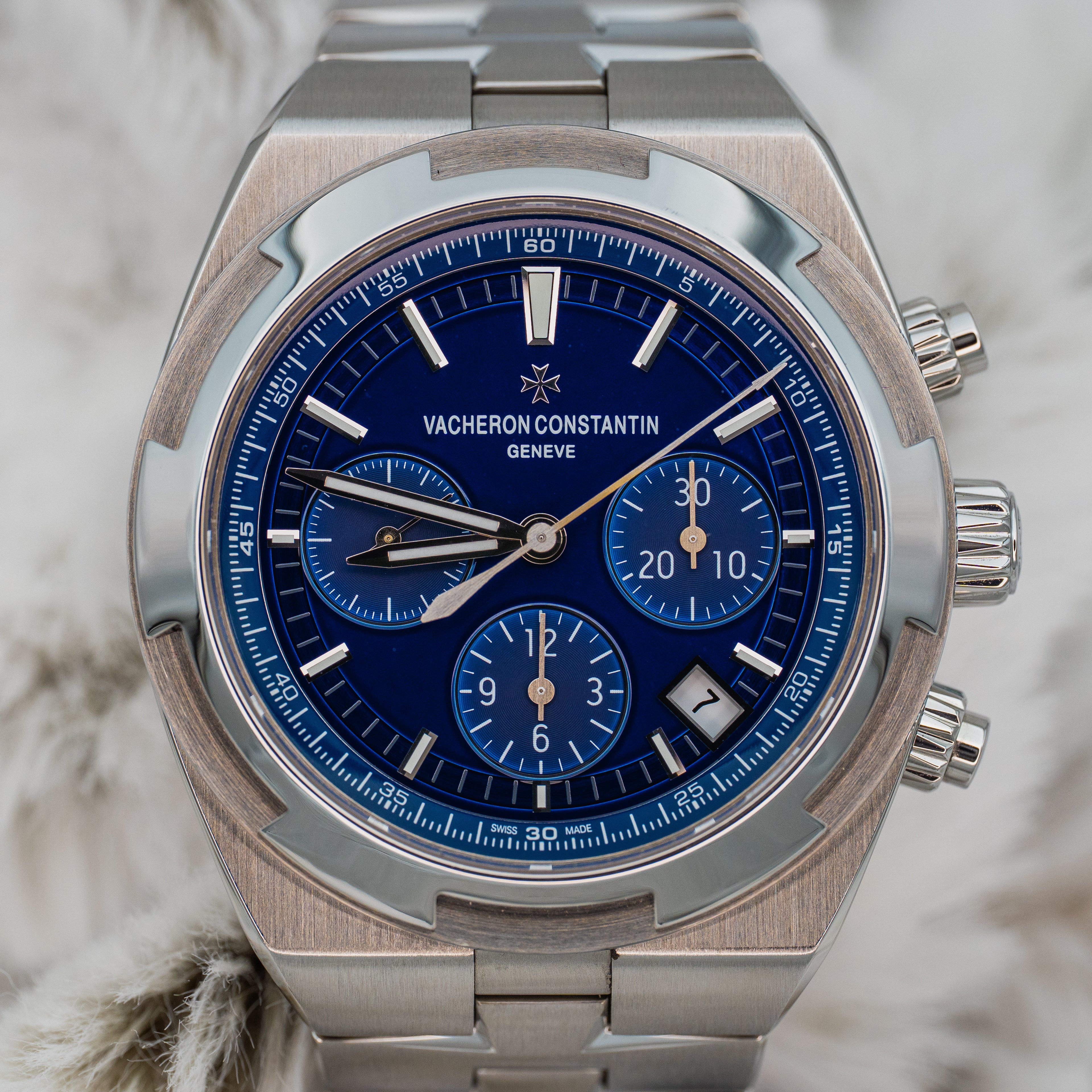 2018 Vacheron Constantin 5500V Chronograph Blue Dial Stainless Steel Full Set