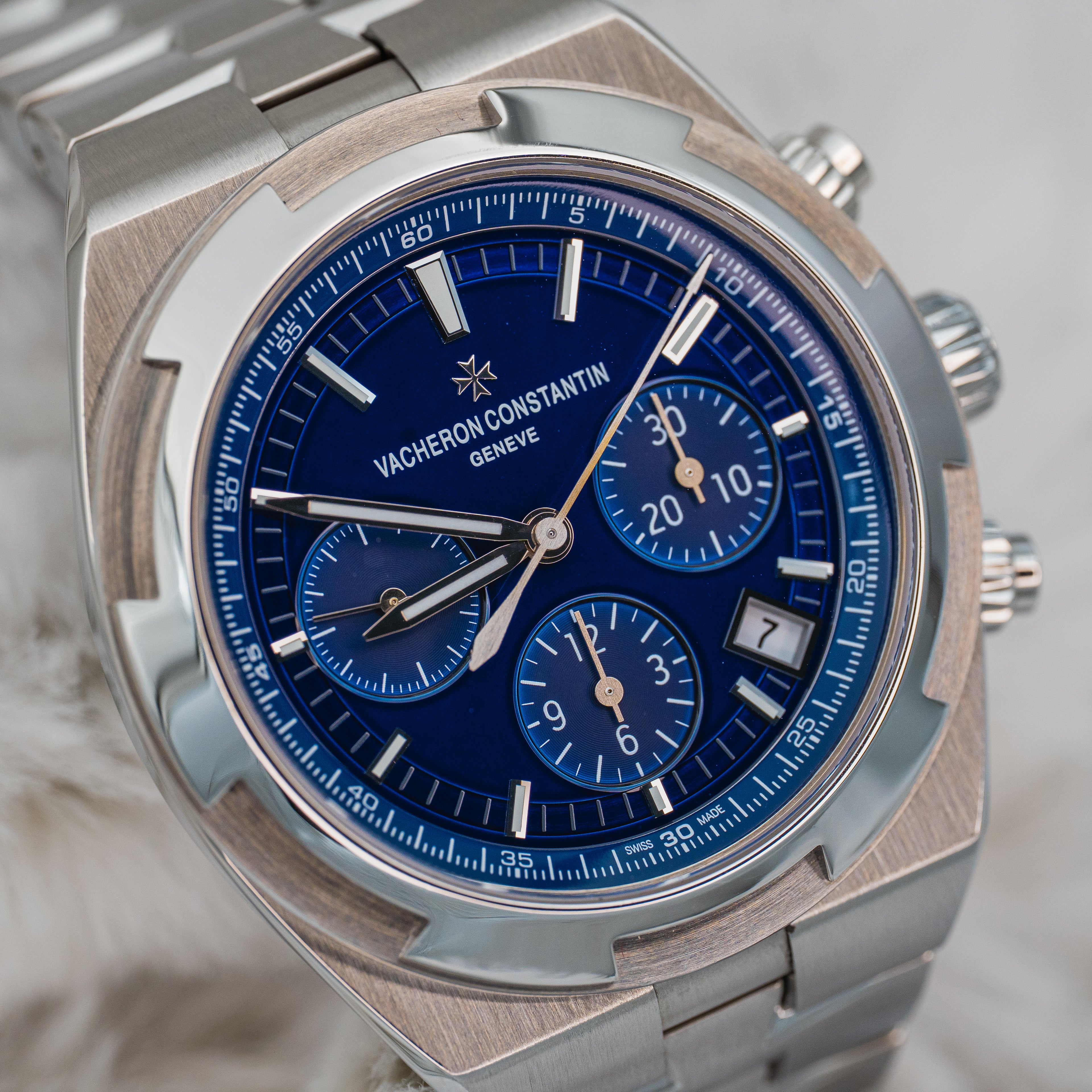 2018 Vacheron Constantin 5500V Chronograph Blue Dial Stainless Steel Full Set