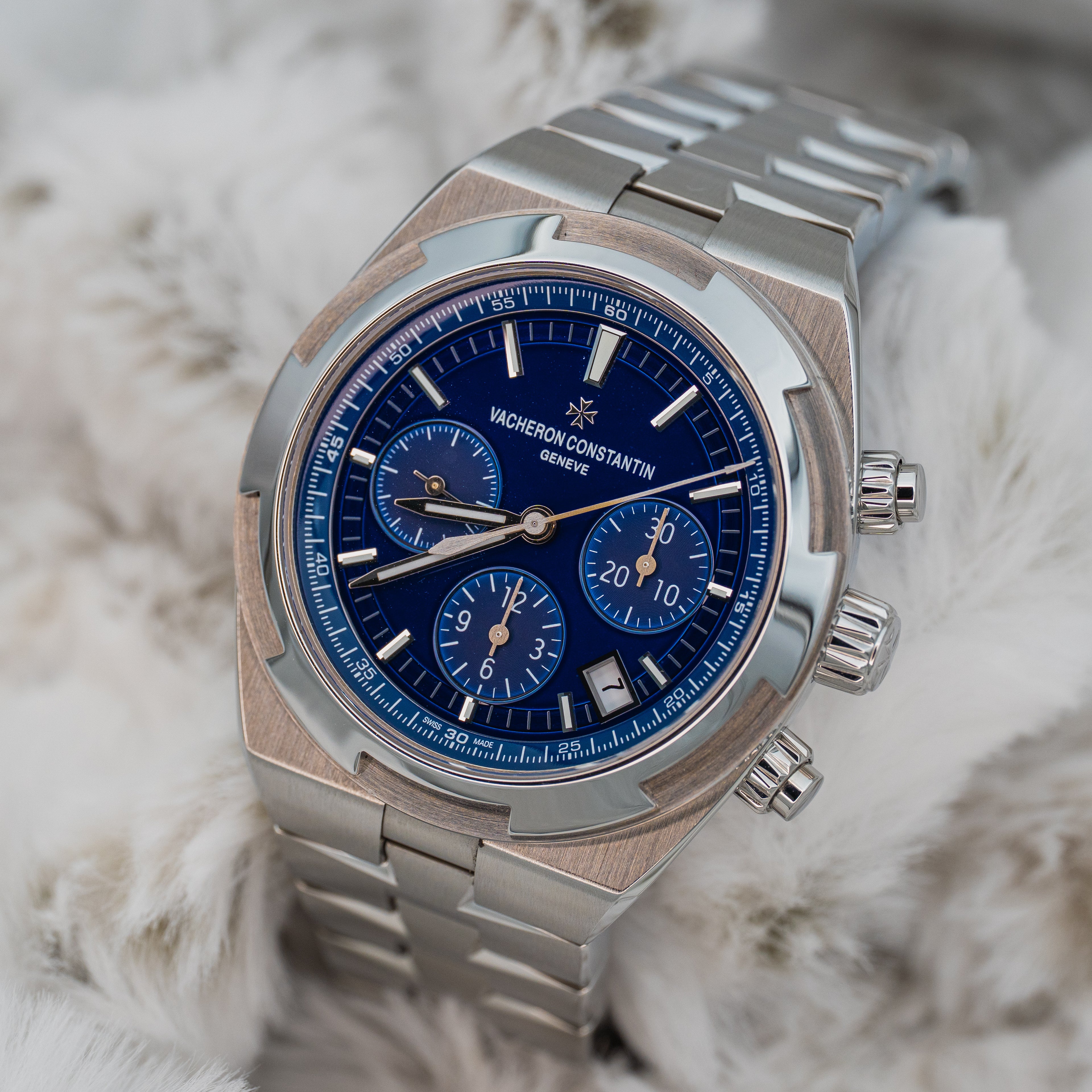2018 Vacheron Constantin 5500V Chronograph Blue Dial Stainless Steel Full Set