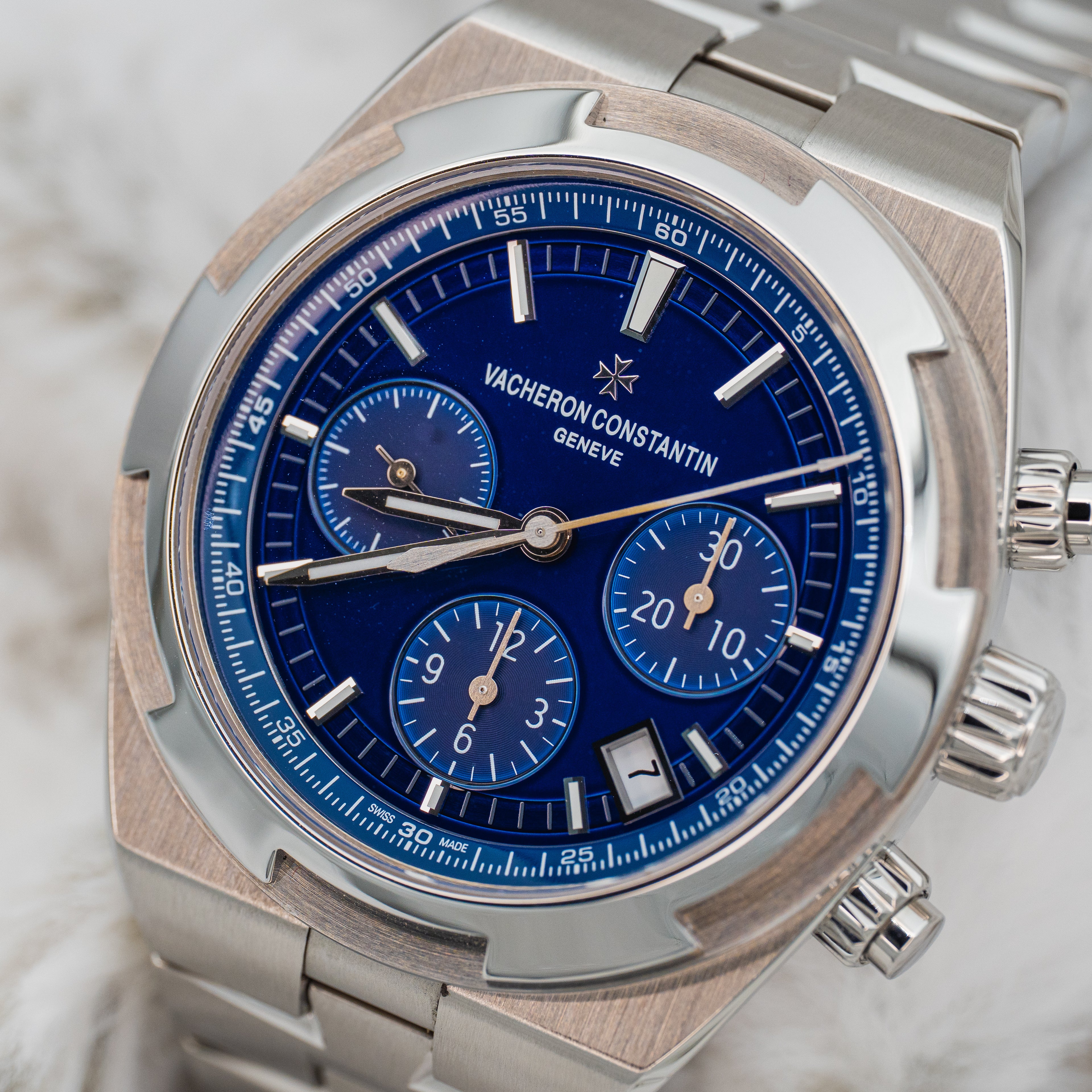 2018 Vacheron Constantin 5500V Chronograph Blue Dial Stainless Steel Full Set
