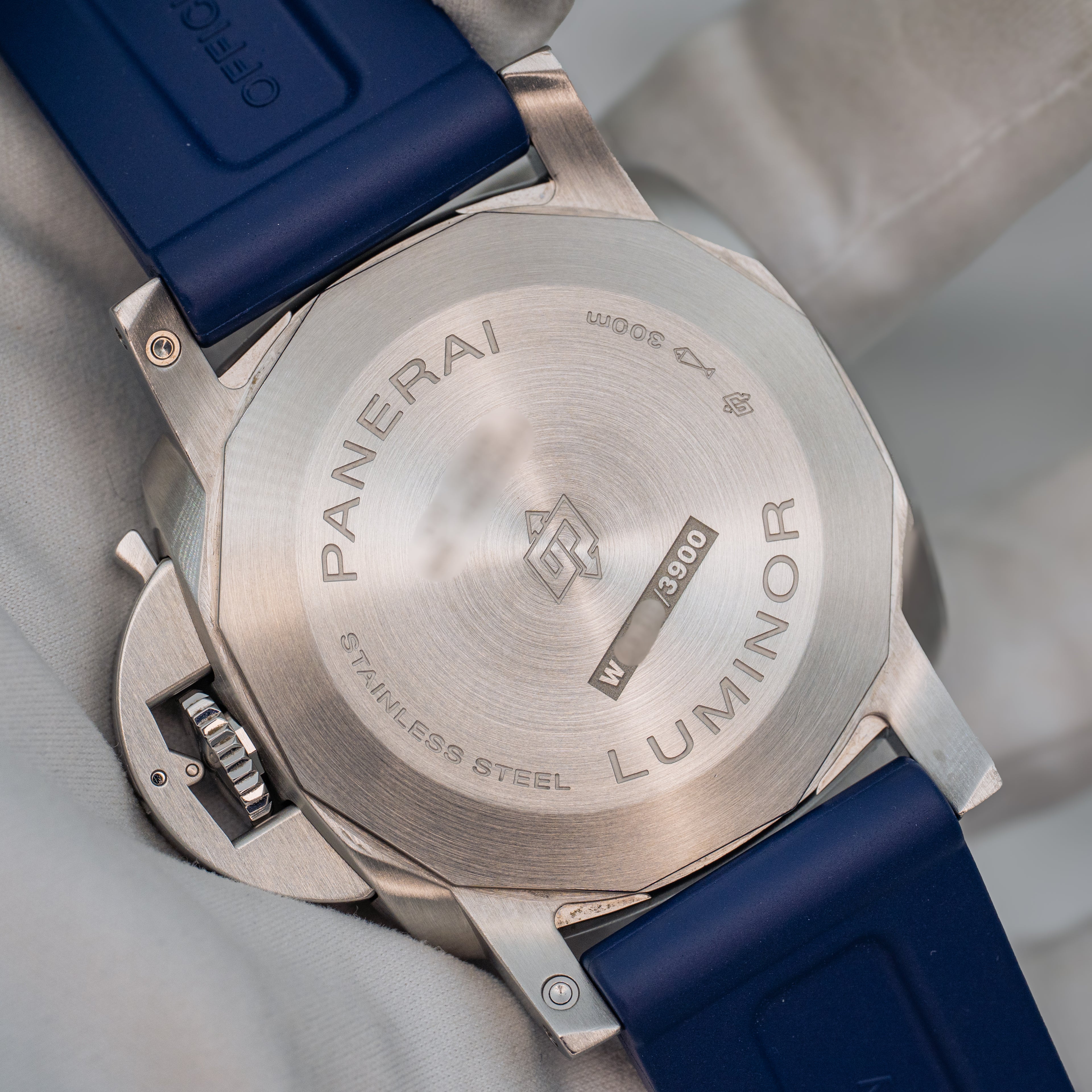 2021 Panerai Luminor Marina PAM01313 Blue Dial on Blue Strap Steel 44mm B+P