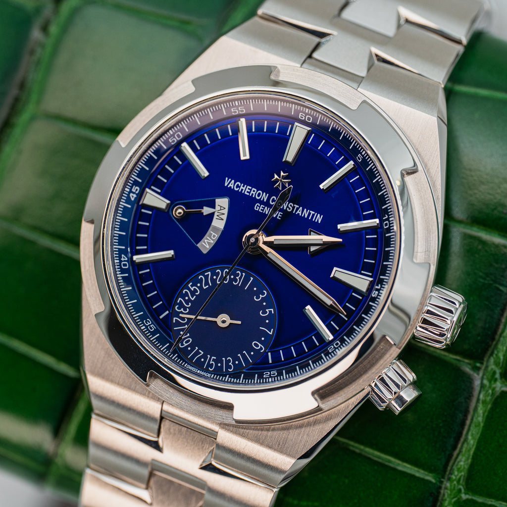 2023 Vacheron Constantin Overseas Dual Time 7900V/110A-B334 Sunburst Blue Dial Stainless Steel B+P