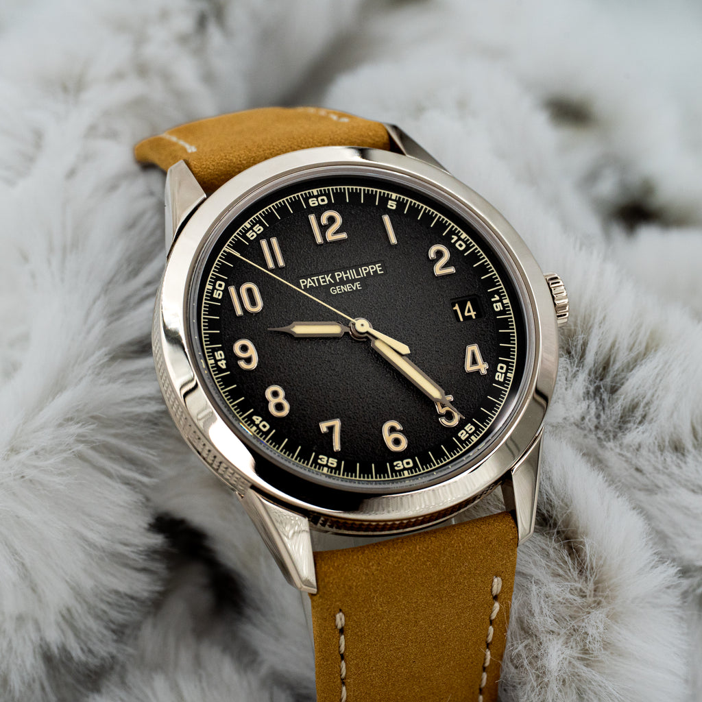 2024 Patek Philippe Calatrava 5226G-001 White Gold Unworn Nubuck Leather Strap B+P