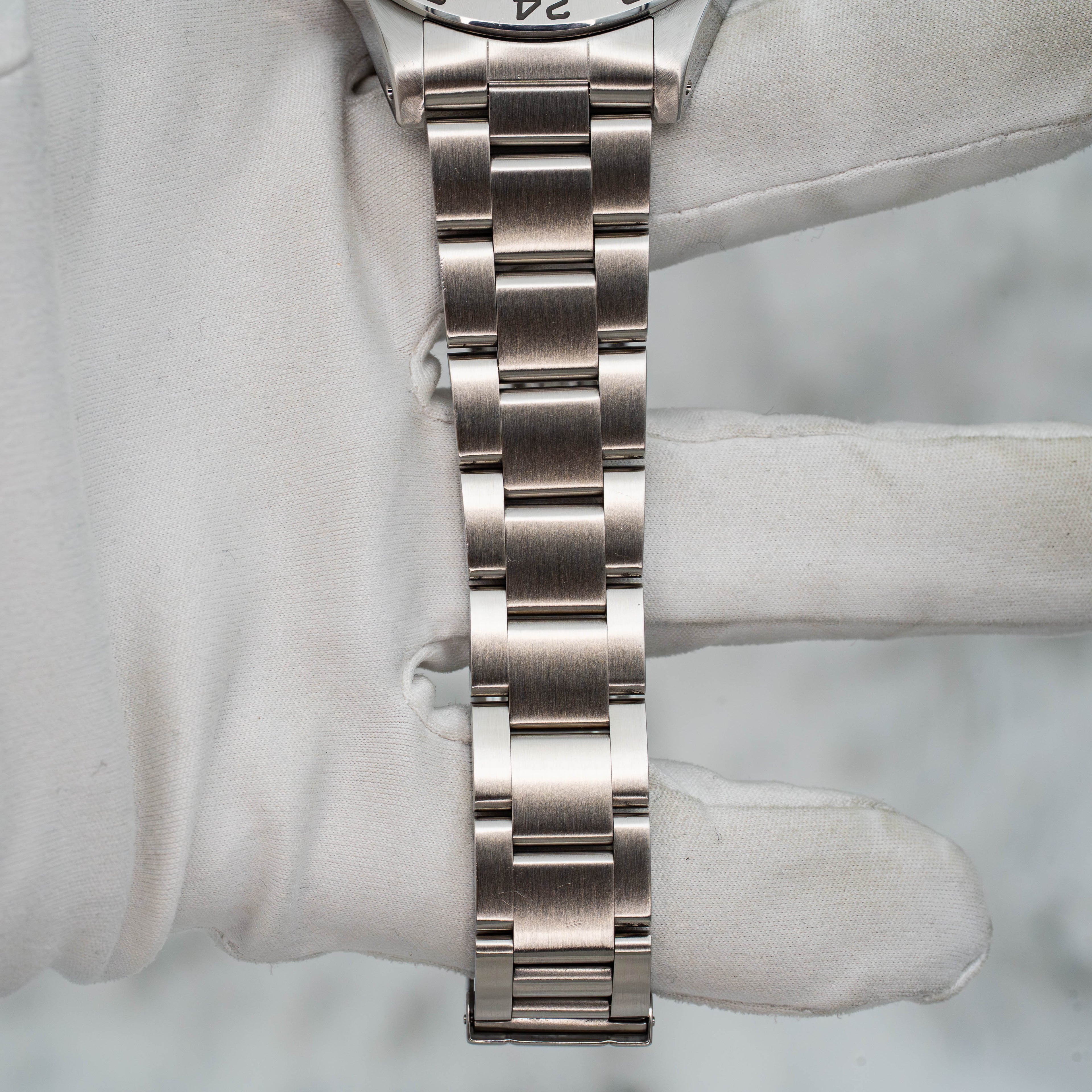 Rolex Explorer II GMT 40mm 16570 White Polar Dial Stainless Steel B+P