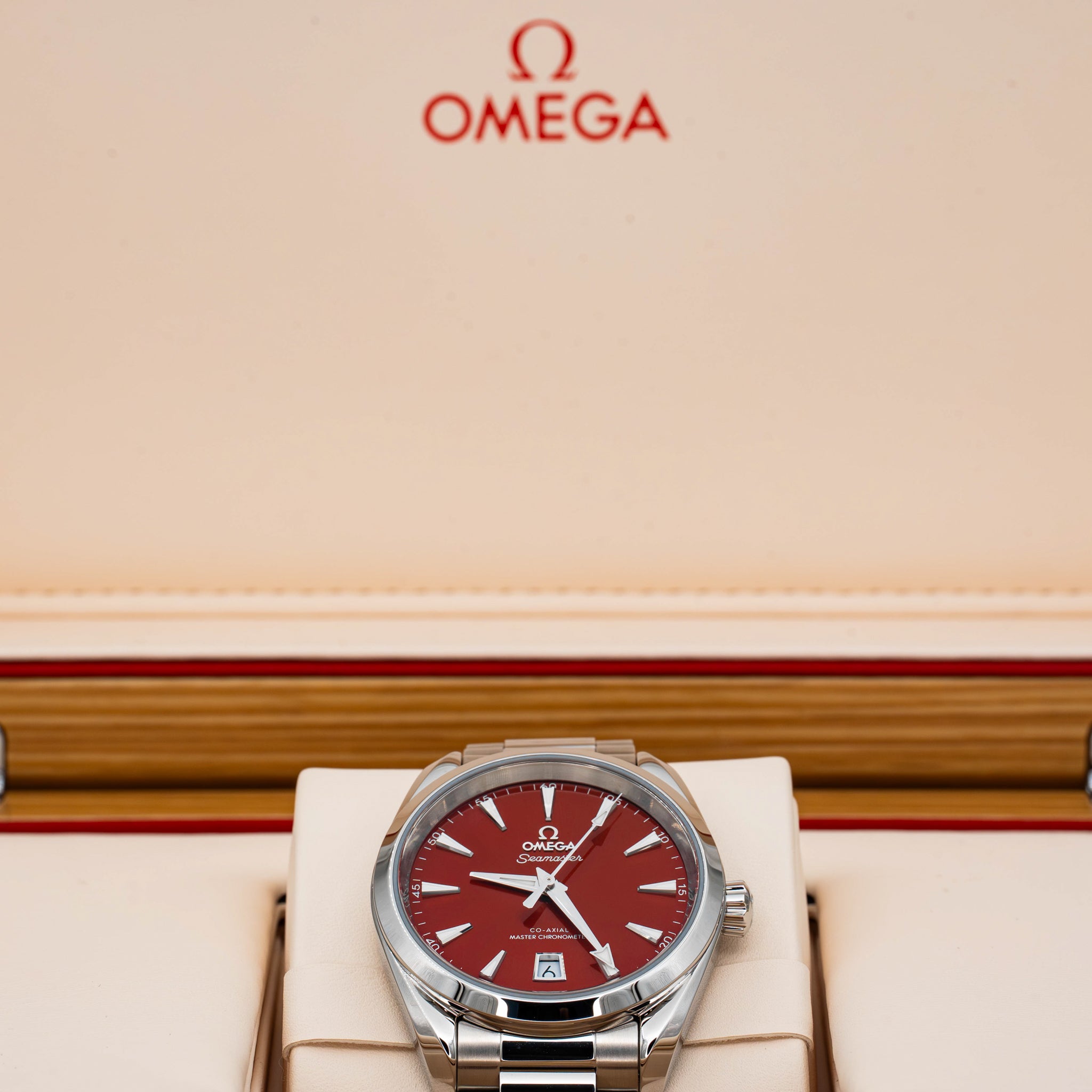 2024 Omega Seamaster Aqua Terra 38 Red Dial on Bracelet 220.10.38.20.13.003 B+P
