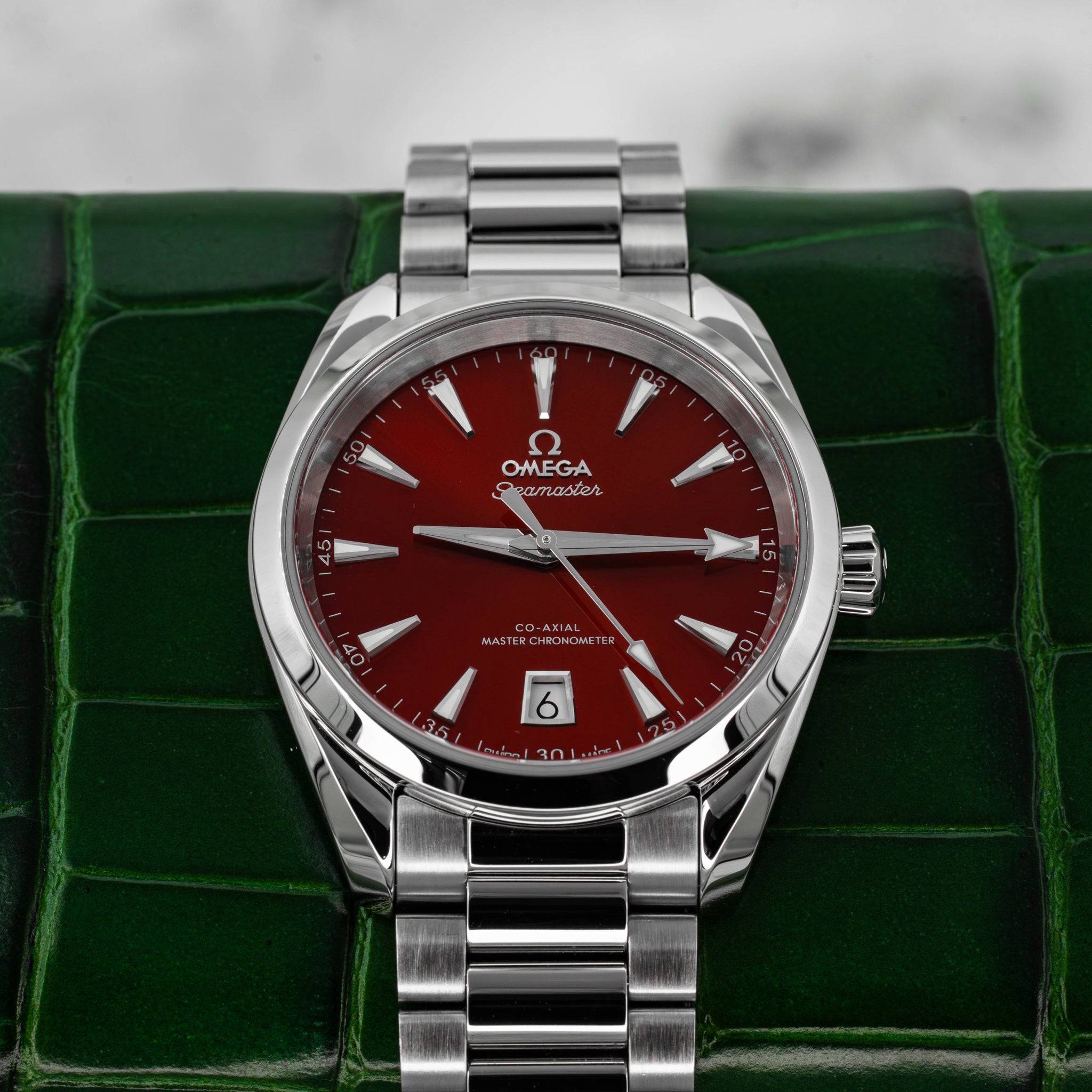 2024 Omega Seamaster Aqua Terra 38 Red Dial on Bracelet 220.10.38.20.13.003 B+P